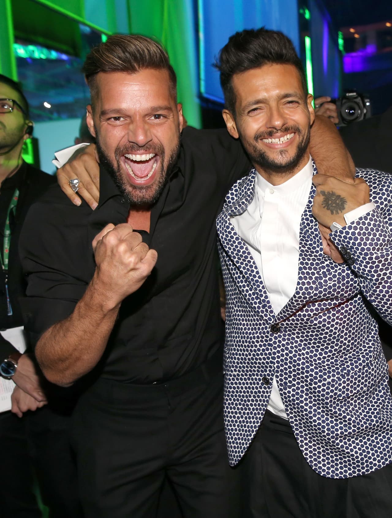 El reencuentro de dos Menudo. Ricky Martin y Robbie Draco Rosa. ¡Qué momento!