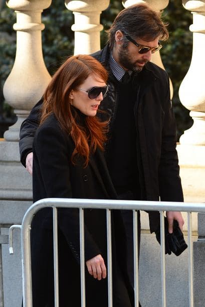 Juliane Moore se despidió de su gran amigo y compañero. Más videos de Chismes aquí.