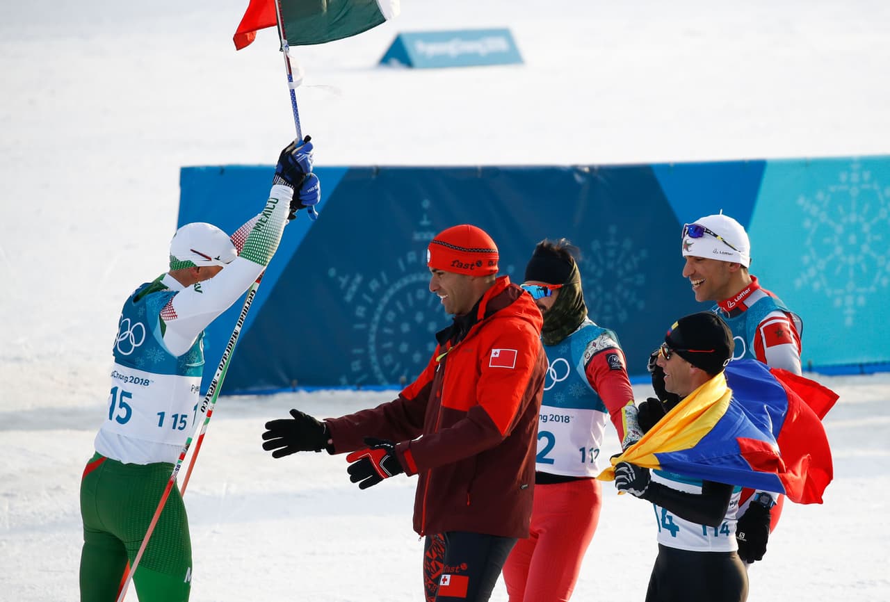 La sonrisa de los atletas que no tendrían el dorado en sus cuellos fue un detalle vibrante para los espectadores. El color más importante fue el de sus países y eso brilló más que el oro.