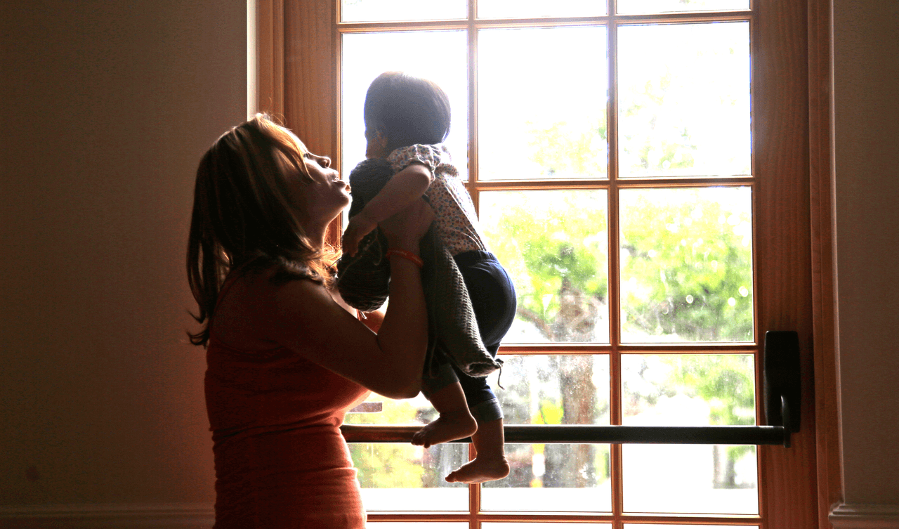 La ayuda para las víctimas de violencia doméstica en Illinois podría terminar en las próximas semanas si el cierre del gobierno federal sigue