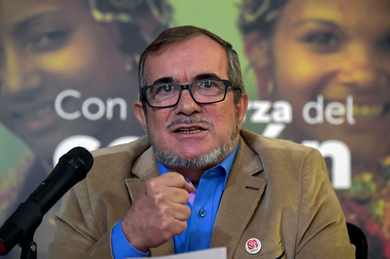 Líder de las FARC retira su candidatura a la presidencia de Colombia por problemas de salud