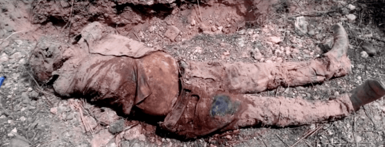 En los últimos años, las autoridades mexicanas han abierto más de 200 fosas clandestinas en las que había más de 660 cuerpos, según datos oficiales. Sin embargo, cientos de miles de familias siguen esperando encontrar a sus desaparecidos.