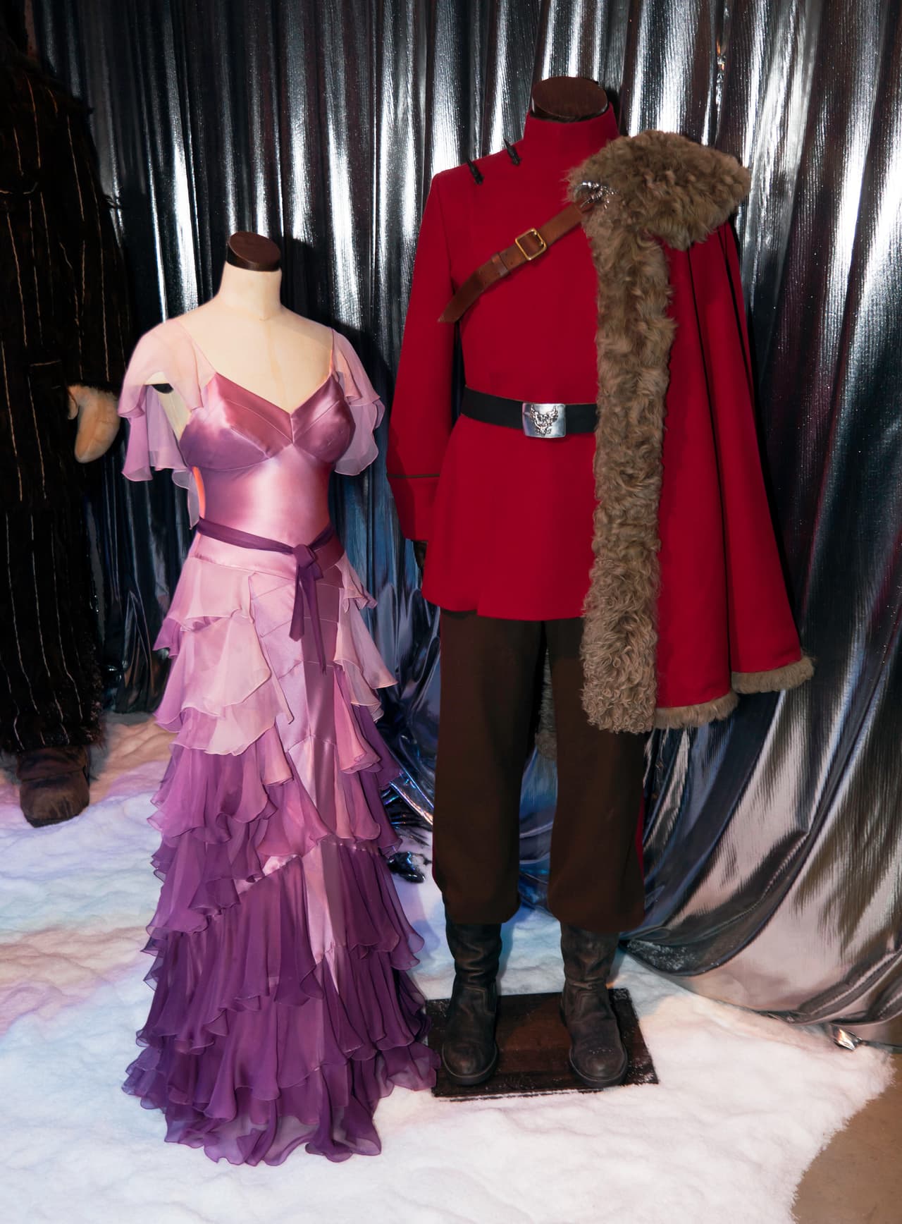 Hasta los seguidores de 'Harry Potter' dieron su opinión en medio de la polémica, pues prefieren que la socialité se mantenga alejada del vestido rosa que 
<b>Hermione Granger</b> usó en el baile de Navidad, durante el Torneo de los Cuatro Magos.