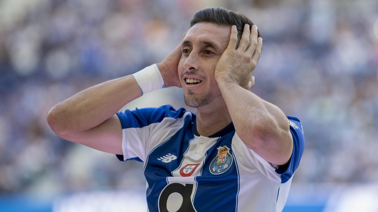 Con un emotivo mensaje, Héctor Herrera se despidió del Porto
