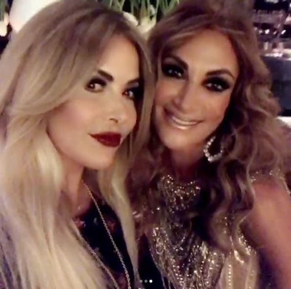 La cantante Gloria Trevi fue una de las famosas que estuvo presente en el evento.