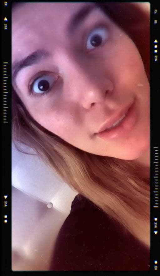 "De parte mía ya no le doy un minuto más de publicidad", dijo en 'Ventaneando', "
<b><a href="https://www.univision.com/famosos/yo-sufro-de-ptsd-frida-sofia-revela-el-trastorno-que-padece-y-corrige-a-su-madre-alejandra-guzman-video" target="_blank">está enferma de algo</a></b> que no sé qué es".
<br>