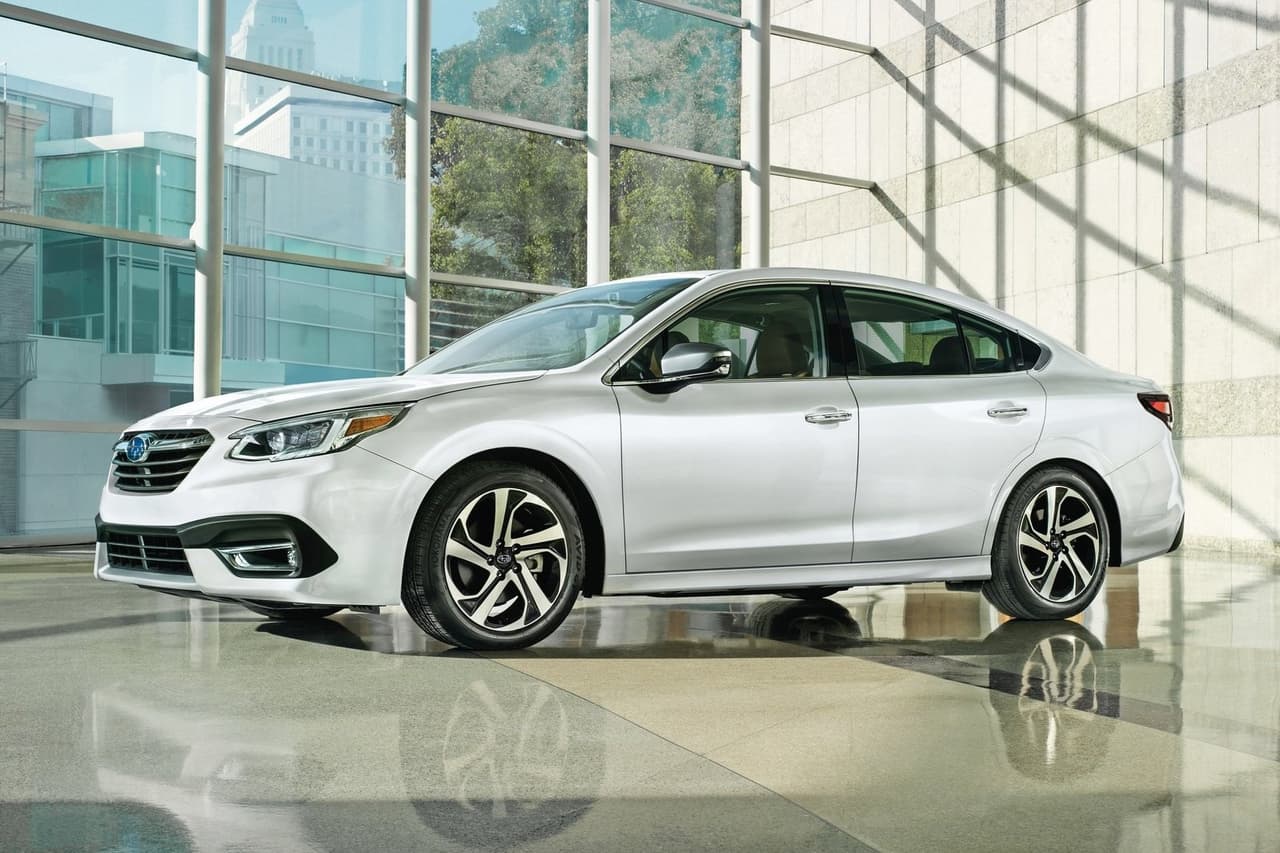 <h3 class="cms-H3-H3">Categoría - Carros medianos</h3>
<br>
<br>
<b>Fabricante:</b> Subaru
<br>
<b>Modelo:</b> Legacy
<br>