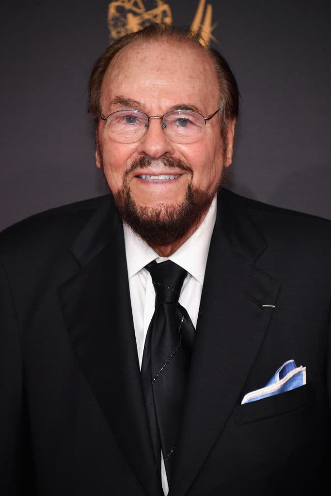 James Lipton tenía 93 años y falleció el 2 de marzo. Siempre quedará recordado por ser el creador y anfitrión del exitoso programa ‘Inside the Actors Studio’, además de haber participado en otras grandes producciones de la televisión y el cine.