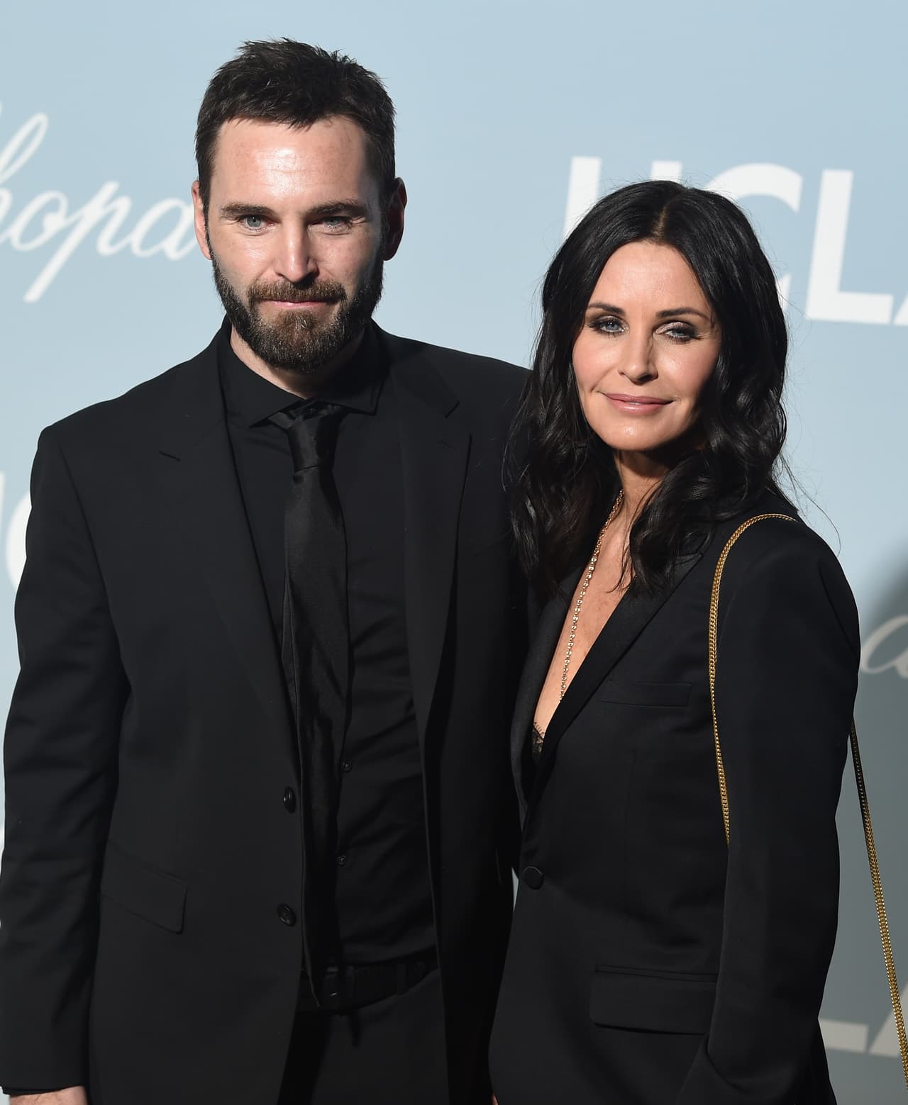 <b>#2 Courteney Cox y Johnny McDaid</b>
<br>En 2013, tras hacer oficial su divorcio con David Arquette –de quien se separó en 2010–, Courteney Cox volvió a encontrar el amor en Johnny McDaid, integrante de la banda de rock Snow Patrol. 
<br>