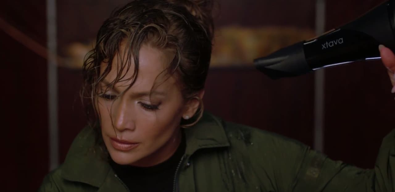 No cabe duda, Jenni no para de sorpredndernos.