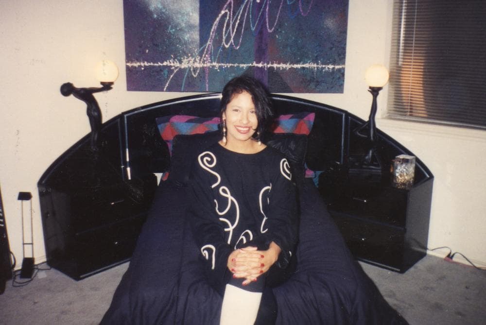 <b>Selena Quinatnilla</b> nació el 16 de abril de 1971 en Lake Jackson, TX.