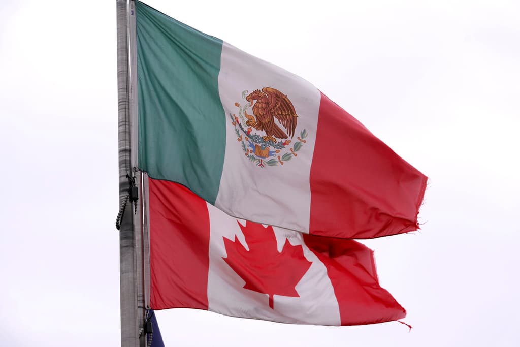 ¿Qué obtuvo EEUU de los acuerdos para suspender aranceles a Canadá y México? No mucho, según expertos
