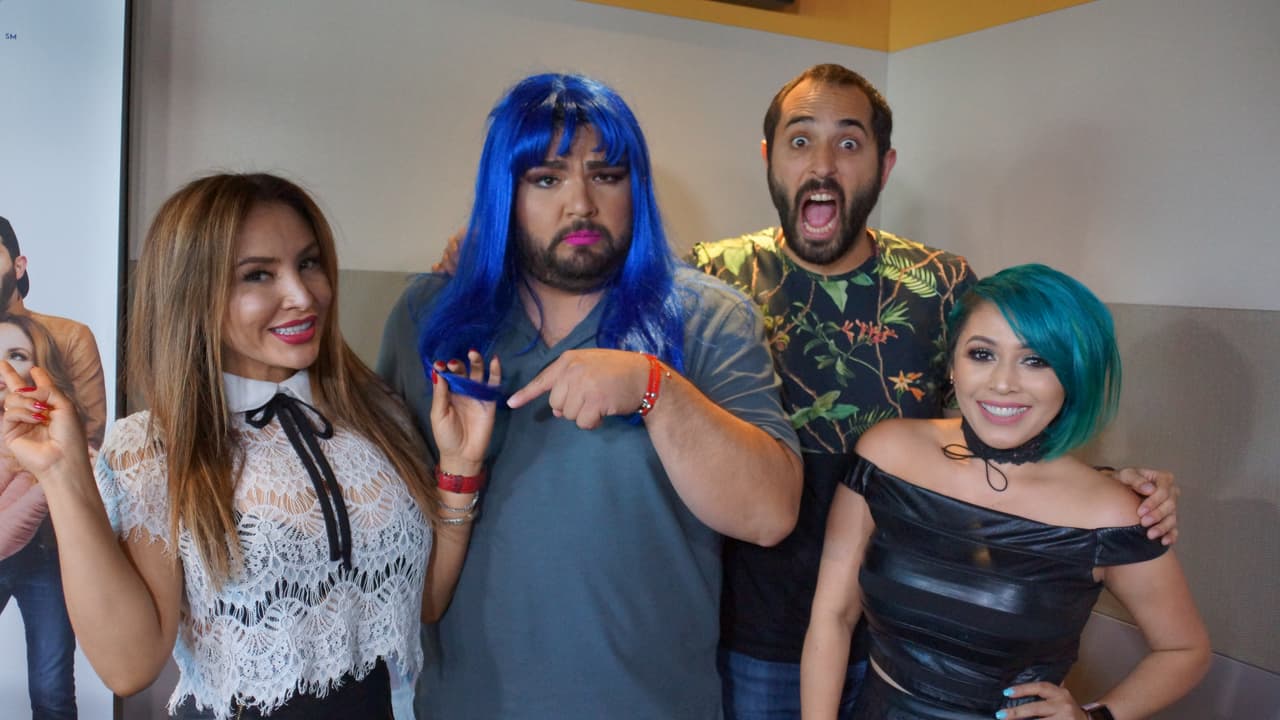 El Tambochi pago la apuesta contra El Compa Ivan cambiando de 'look' por un día.