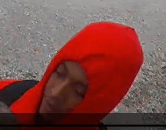 Imágenes compartidas por la policía de Burbank.