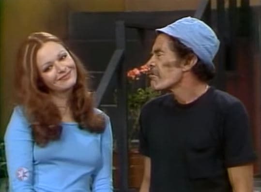 "[...] Si hay cielo, festeja tu vida con los seres queridos que se adelantaron y observa cómo honraré la educación que me dejaste. Sé que estarás tú en cada acto íntegro que yo haga, porque esa fue una de las principales lecciones que me diste. El nunca ser infiel a mis pensamientos o sentimientos por complacer a alguien o lograr algo [...]", continuó Olivia.