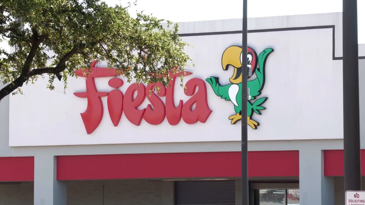 Multan a cadena de tiendas Fiesta luego de que dos carniceros se mutilaran los dedos trabajando