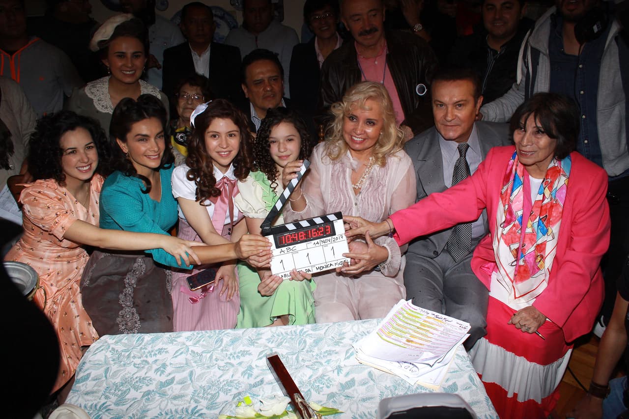 <b>'Silvia Pinal frente a ti'</b> inició grabaciones el pasado 14 de noviembre en una casa de la Ciudad de México, el polémico proyecto a cargo de Carla Estrada por fin es una realidad.