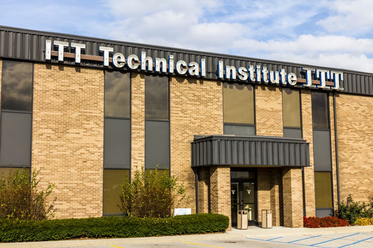 Indianapolis, US - November 18, 2016: ITT Educational Services Location. ITT Technical Institute has closed all its campuses in the wake of devastating federal sanctions IV