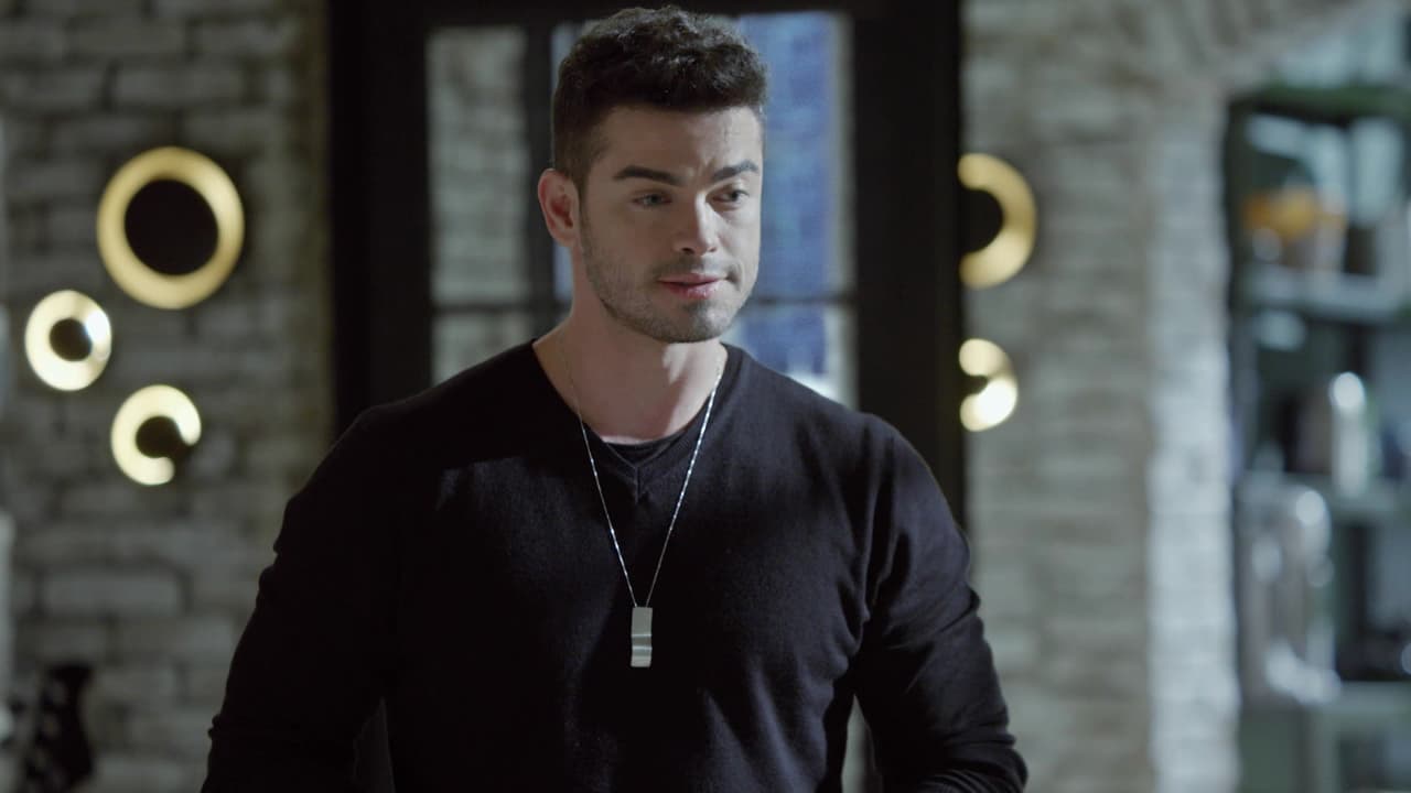 Frío y calculador, André traicionó a su mentor vendiéndole sus inventos a 
<b>Ricardo Montana.</b> Mientras no sea descubierto se disfrazará de su buen amigo y socio.