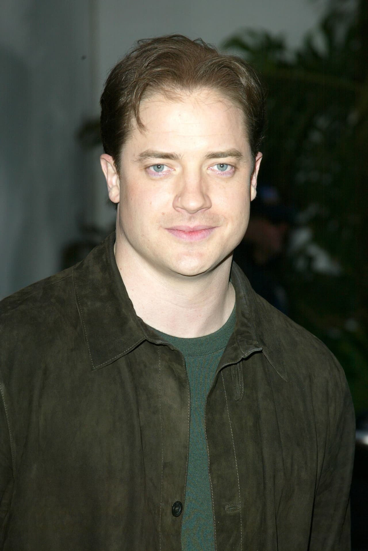 Brendan Faser es de los famosos que padece calvicie, un mal recurrente, y aunque a algunos les gusta y le han sabido sacar provecho, él no.