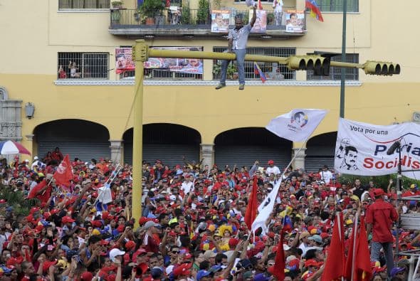 Este 1 de mayo se conmemoró el Día del Trabajo en diversos puntos del orbe y acontinuación repasaremos algunas de las principales movilizaciones.