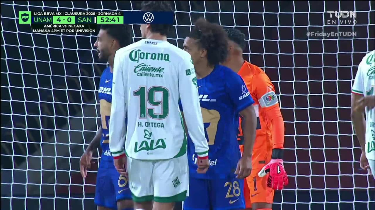 ¡TIRO ATAJADO! disparo por Efraín Orona.