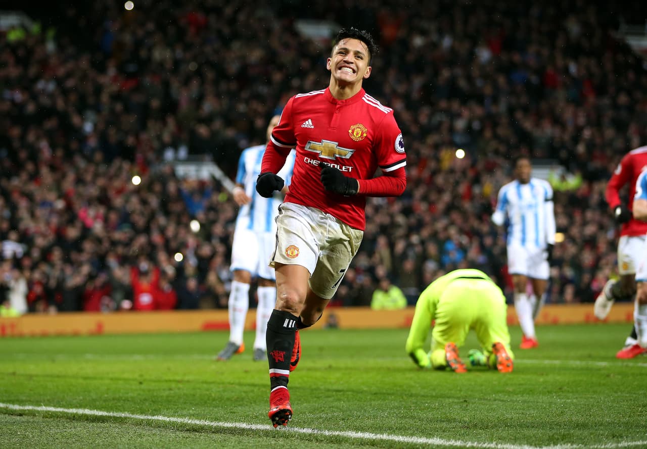 Alexis Sánchez se estrenó con el Manchester United