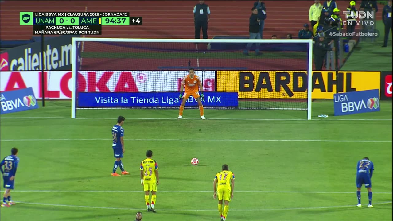 ¡GOL!  anota para Pumas UNAM. Robert Morales