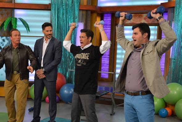Arnold Schwarzenegger y Joe Manganiello en Despierta
