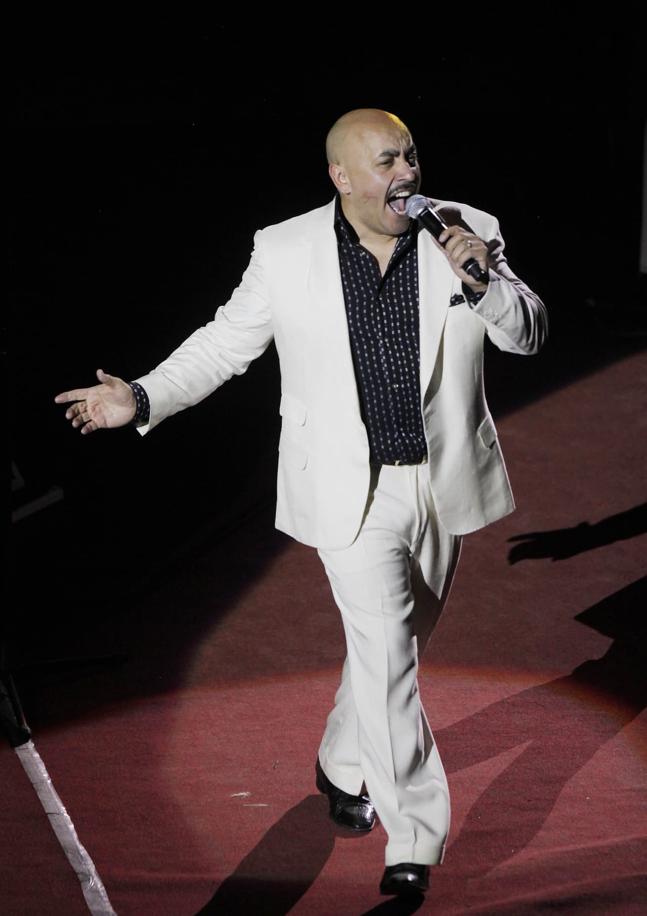 Mientras tanto, se reportó que las autoridades habían cerrado el paso para evitar la salida de los vehículos.