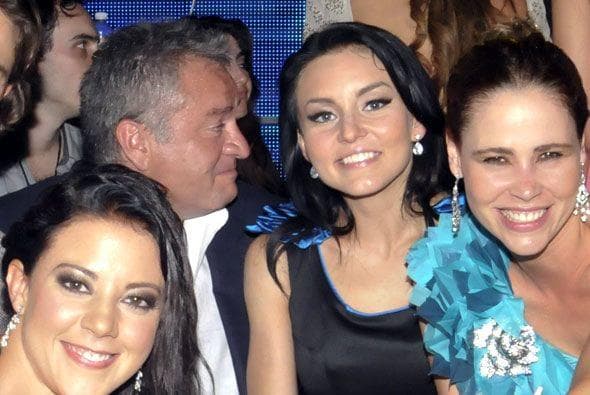 Angelique Boyer tuvo la primera gran oportunidad de su carrera cuando 
<b><a href="https://www.univision.com/famosos/se-cumplen-10-anos-del-estreno-de-teresa-asi-se-ha-transformado-el-elenco-de-la-telenovela-fotos" target="_blank">le dieron el protagónico de 'Teresa', en 2010</a></b>.