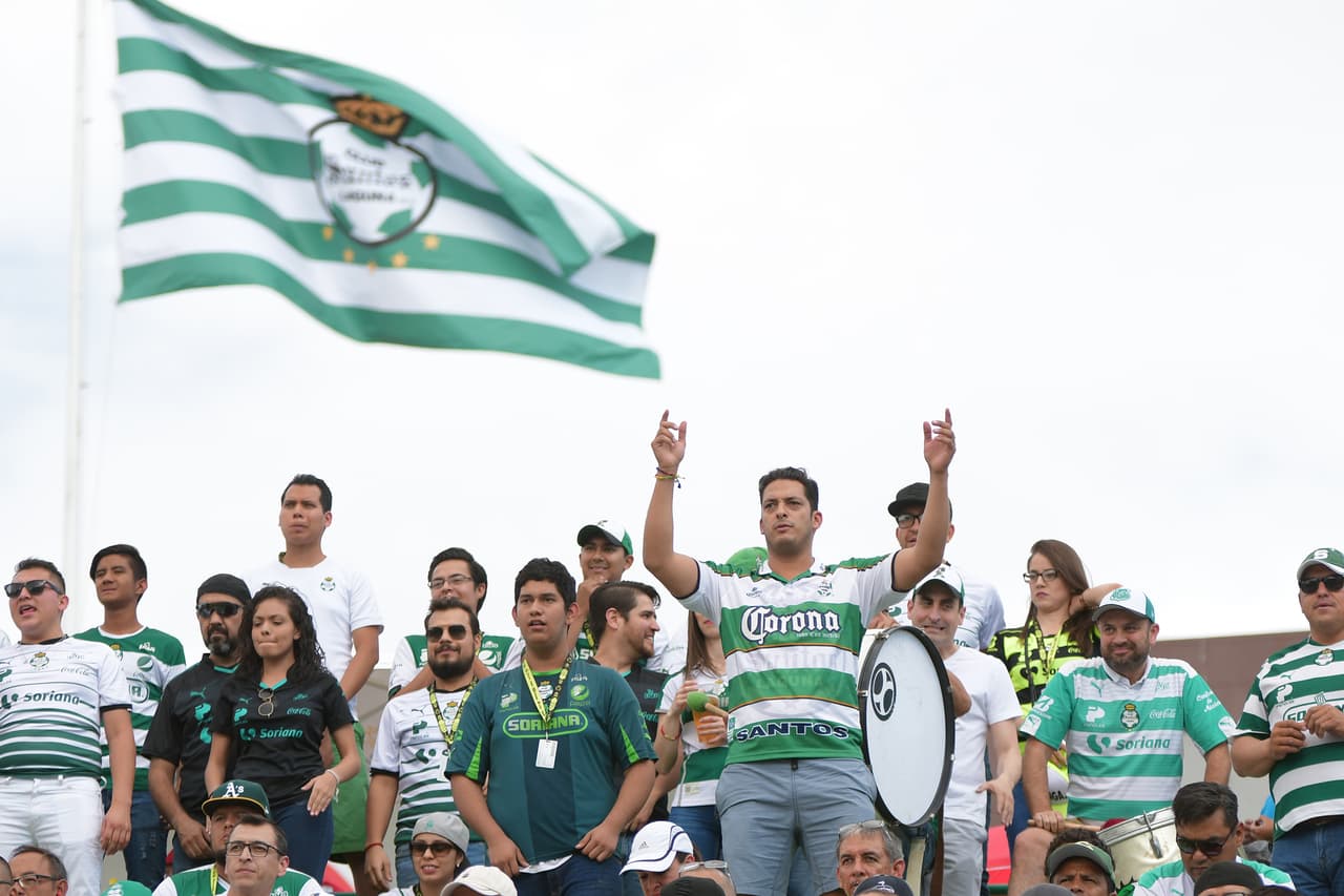 Aún así, al minuto 33 del segundo tiempo, la fiesta fue para Santos con el descuento de Carlos Izquierdoz para poner el 1-2.