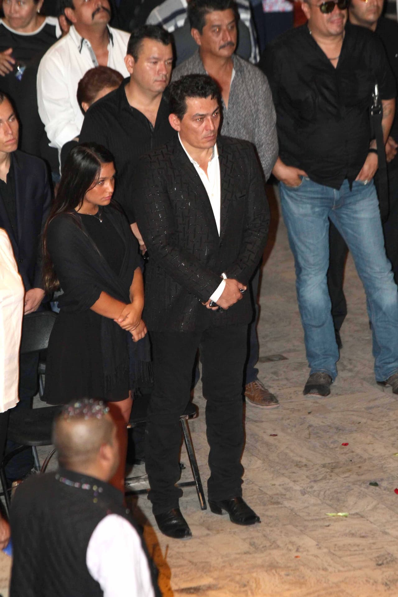 La muerte de su padre fue un golpe muy duro para él.