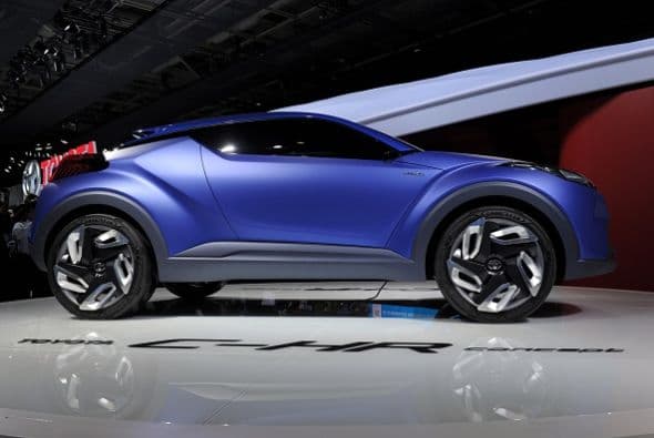Toyota presentó su concepto C-HR, un crossover coupé con mucho carácter.