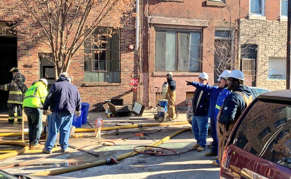 Explosión en el sur de Filadelfia deja al menos un muerto