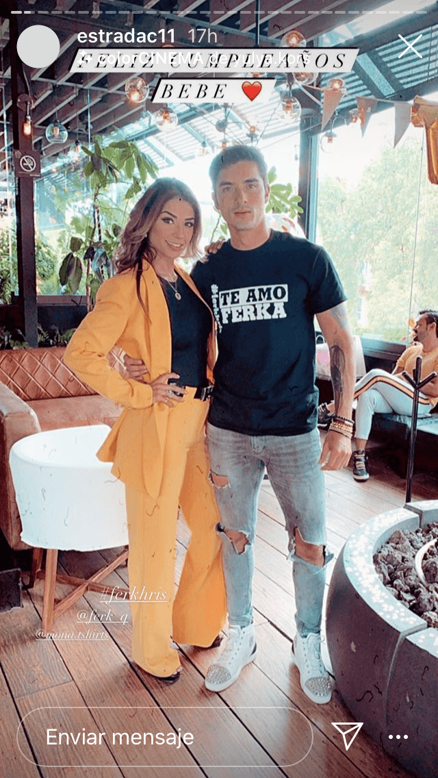 Este martes 25 la festejó por su cumpleaños y comieron juntos con un grupo de amigos en la Ciudad de México, según consta en las historias de Instagram de ambos.