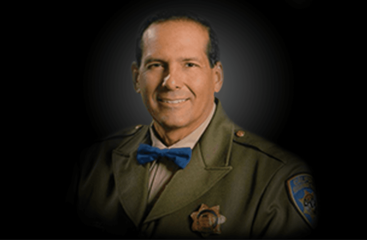 Un oficial de CHP muerto y múltiples heridos tras choque en la autopista 15 en Lake Elsinore