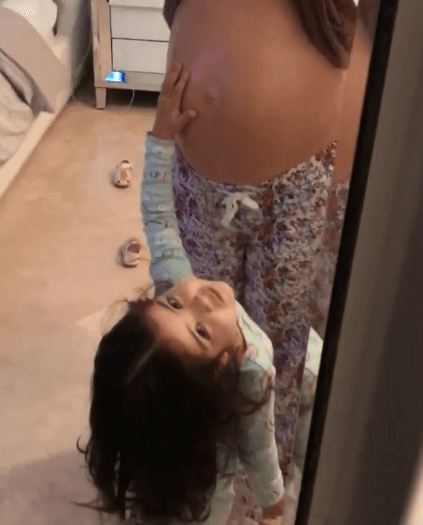 El momento en que descubrimos que Giulietta llama a su hermano "frijoles". Aunque ese frijolito ya luce muy grande.