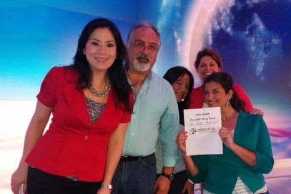 ¿Estás participando en el #GlobalSelfie de la @NASA? ¡Comparte también con nosotros tu foto! Aquí parte del equipo de Univision Noticias