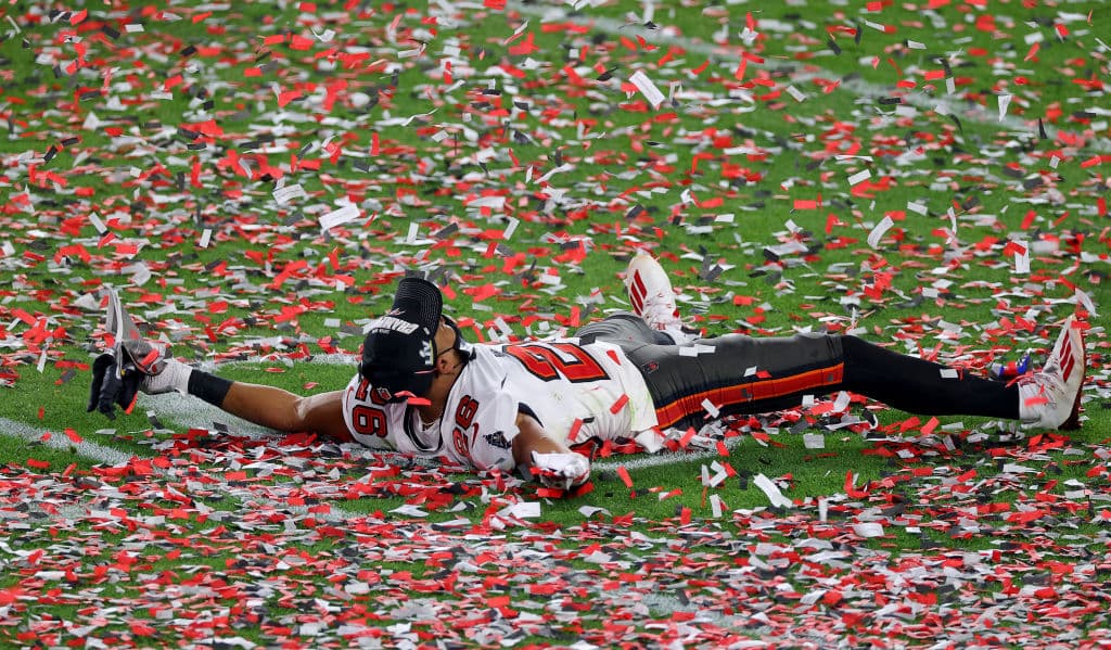 Así celebraron los jugadores de loa Buccaneers su segundo título de NFL luego de imponerse 9-31 a los Kansas City Chiefs.