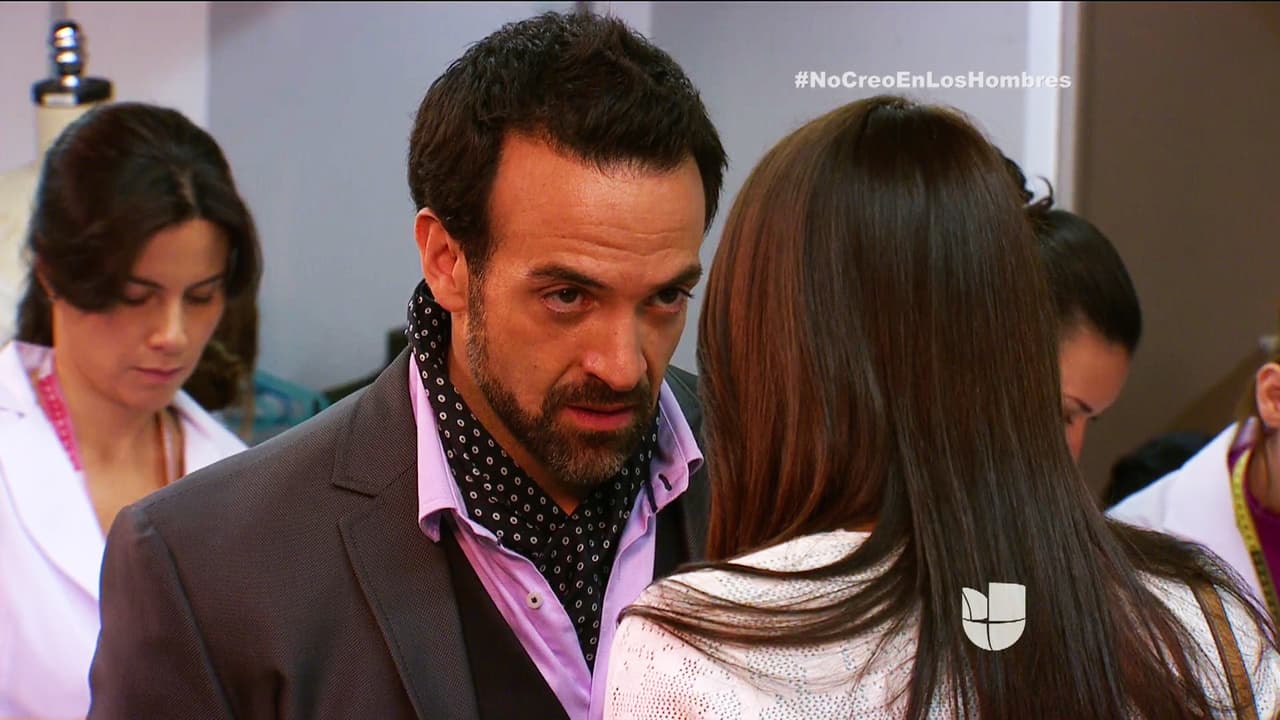 Está muy apenado por haber dudado de tu palabra y quiere que lo ayudes con el vestido de Ivana.