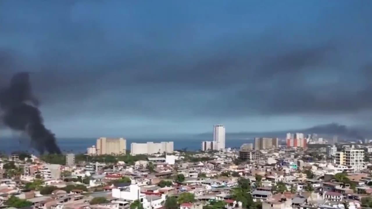 "Aún se siente tenso el ambiente": Residente de Puerto Vallarta, ciudad turística en Jalisco, México