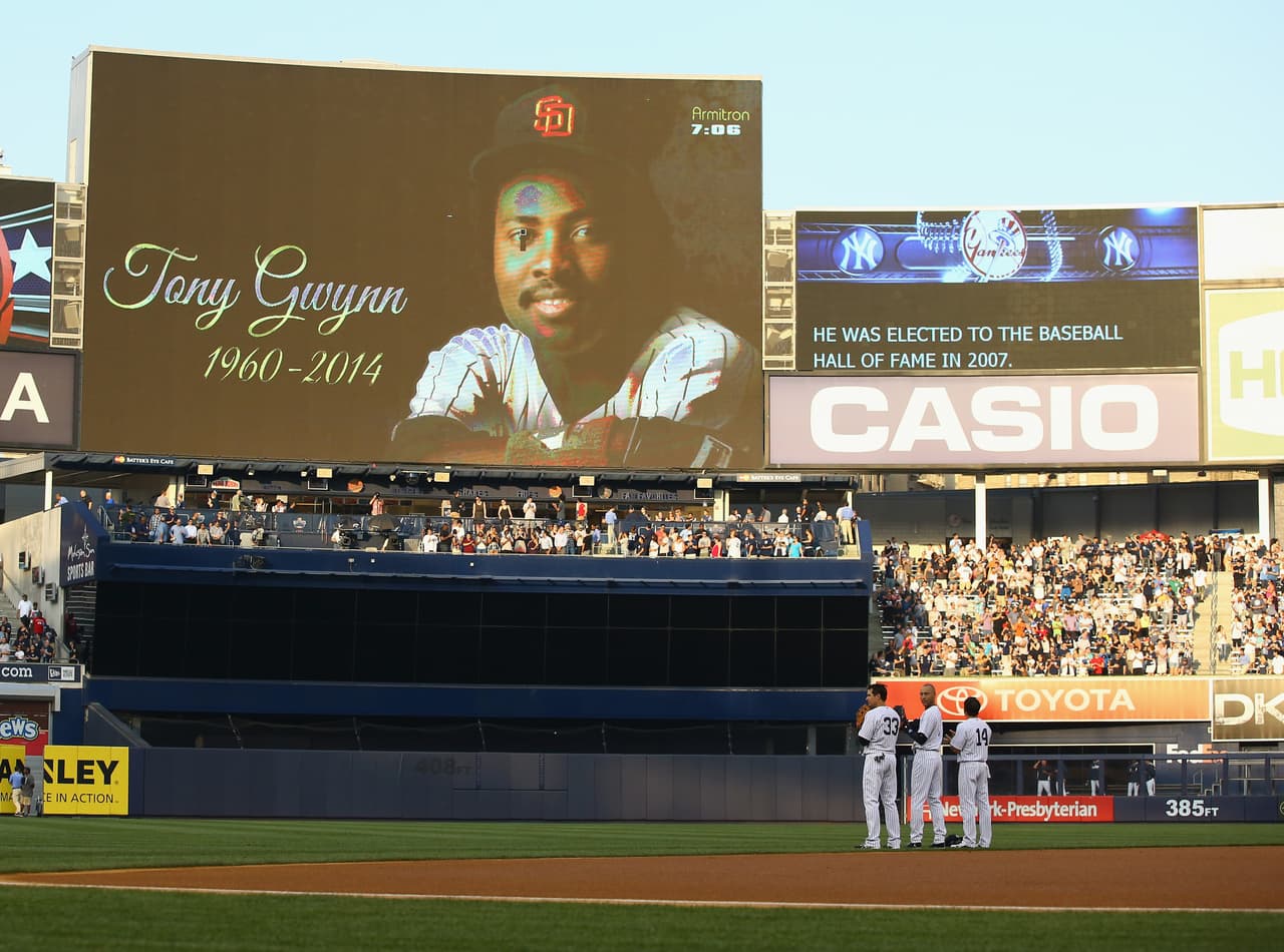 Tony Gwynn fue homenajeado en todos los estadios de las grandes ligas tras su deceso