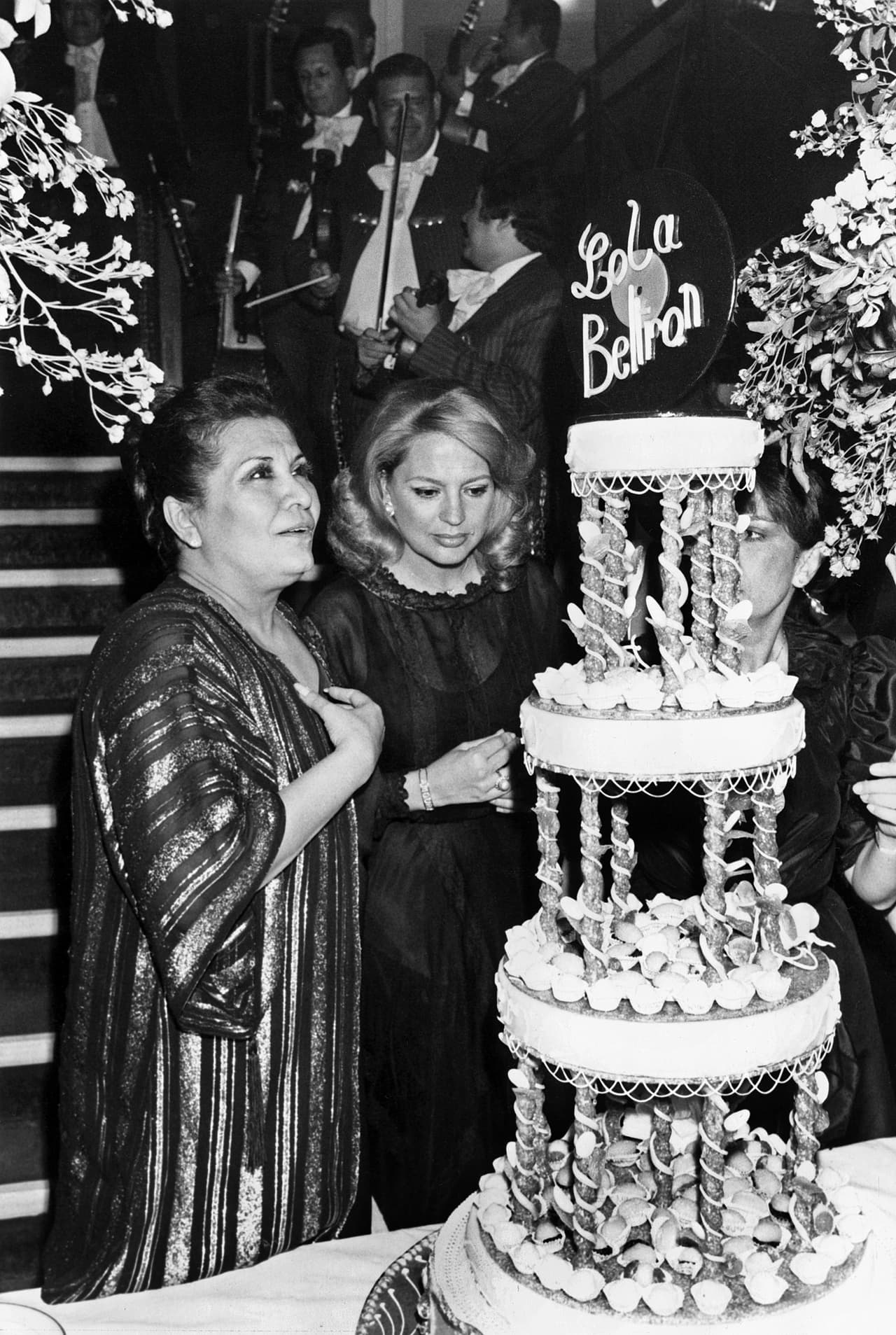 Han pasado 23 años desde que Lola Beltrán falleció y su hija asegura ser testigo del legado que su madre dejó en el público.