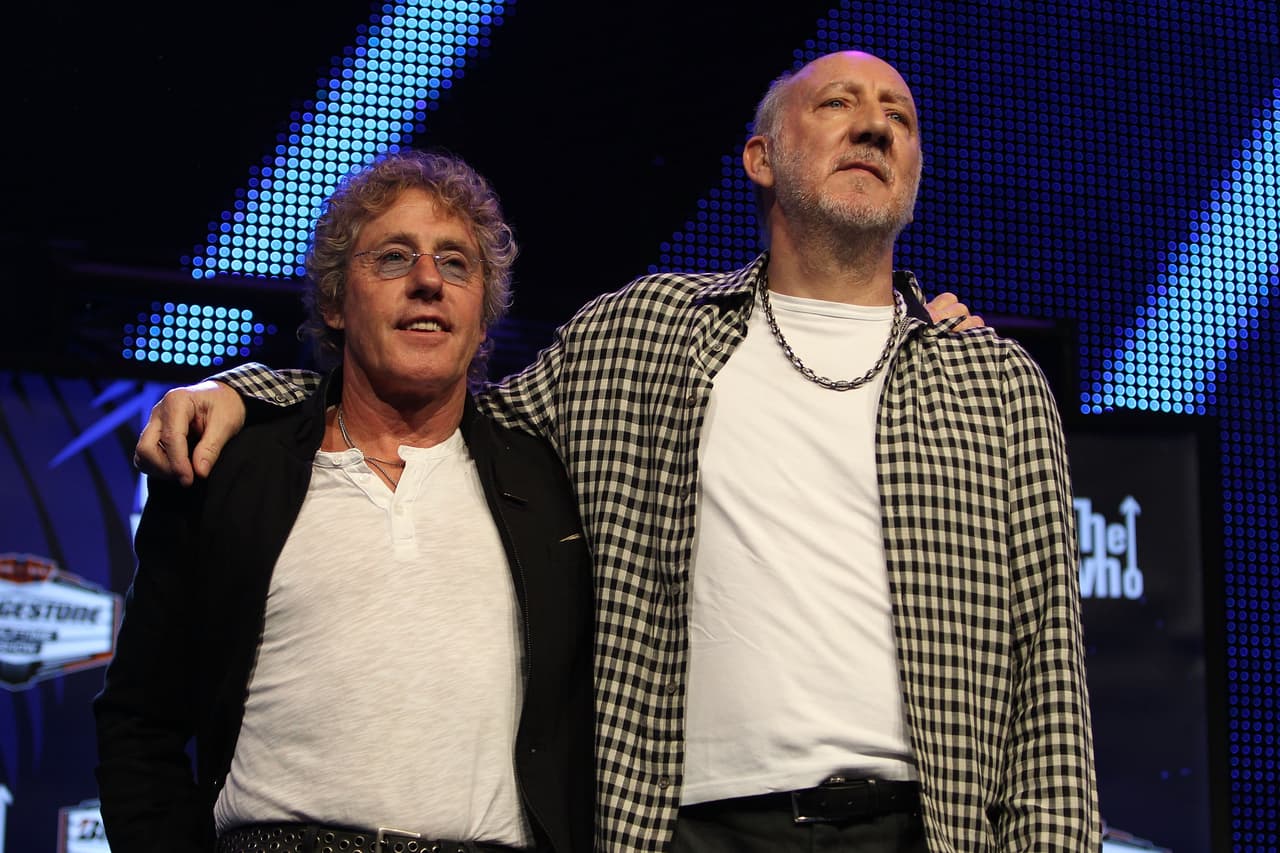 THE WHO. "Descanse en paz @DavidBowieReal 1.947-2016. Con amor, Pete Townshend y Roger Daltrey."