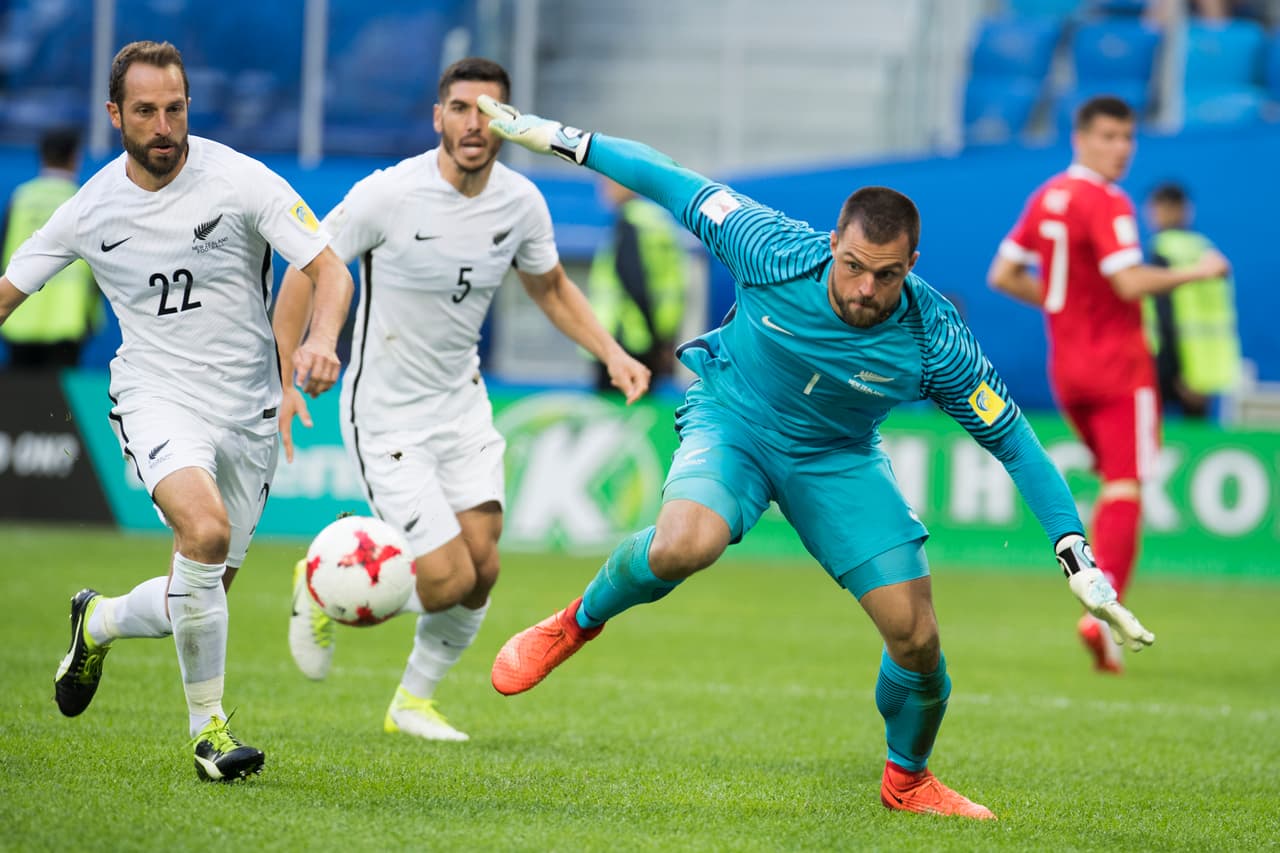 Photo of action during the match Russia vs New Zealand, Corresponding to Group A of the FIFA Confederations Cup Russia 2017, at the Krestovski Stadium (Zenit) St. Petersburg in St. Petersburg. Foto de accion durante el partido Rusia vs Nueva Zelanda, Correspondiente al Grupo A de la Copa FIFA Confederaciones Rusia 2017, en el Estadio Krestovski (Zenit) San Petesbrgo en San Petesburgo, en la foto: (i-d), Andrew DURANTE y Stefan MARINOVIC de Nueva Zelanda 17/06/2017/MEXSPORT/Jorge Martinez.
