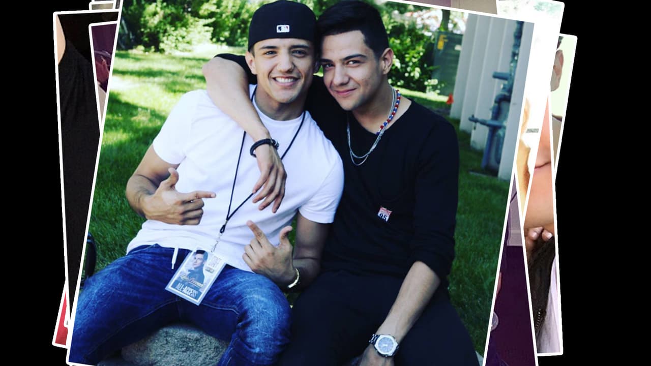 El capitán de Va Por Ti vive orgulloso de sus hermanos, Bebe y Mireya Coronel, quienes también cuentan con miles de seguidores en las redes sociales. Bebe canta, baila y modelo y Mireya tiene una boutique de moda . No hay duda de que los hermanos Coronel están de moda.