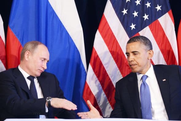 Así mismo ambos presidentes expresaron "su pleno apoyo" a los esfuerzos del enviado especial para el país árabe, Kofi Annan, para "avanzar en una transición política hacia la democracia".