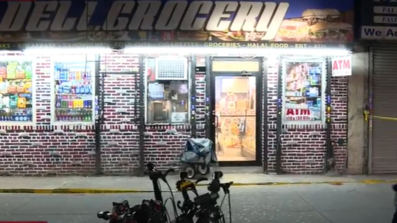 "Fue por un sándwich": Empleado de USPS muere apuñalado en una tienda tras una pelea sobre quién estaba en la fila