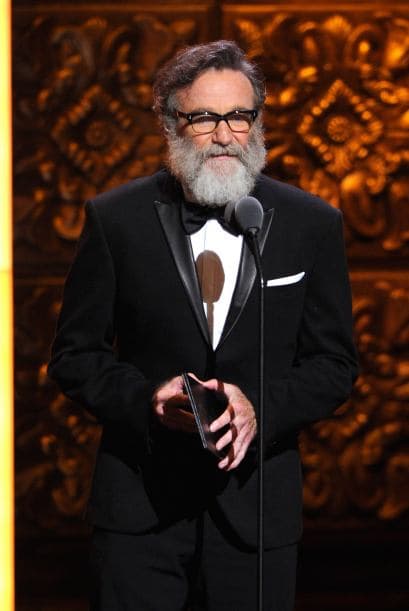 Su talento para cambiar la voz e imitar acentos le permitió hacer papeles versátiles, como en Mrs. Doubtfire.